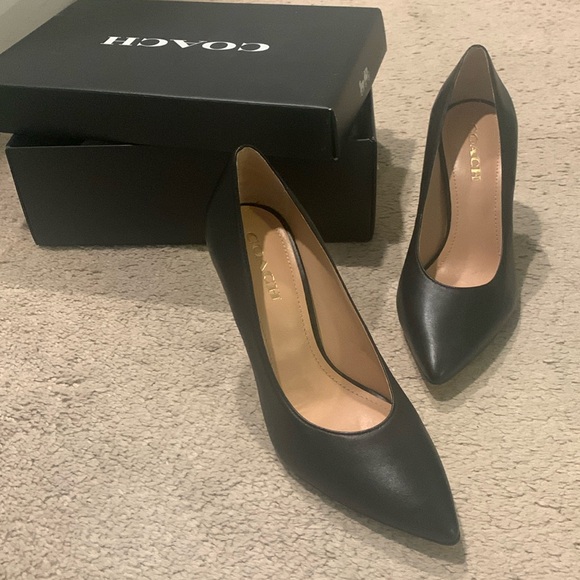 NWT NIB Coach Skyler Leather Pumps - Picture 2 of 3